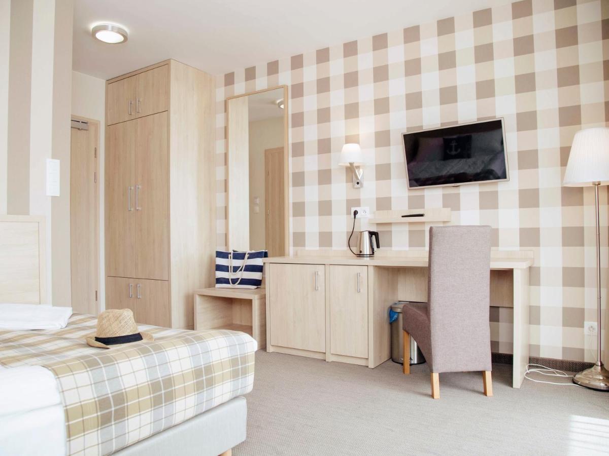 Porto Marina Hotel Криница Морска Екстериор снимка