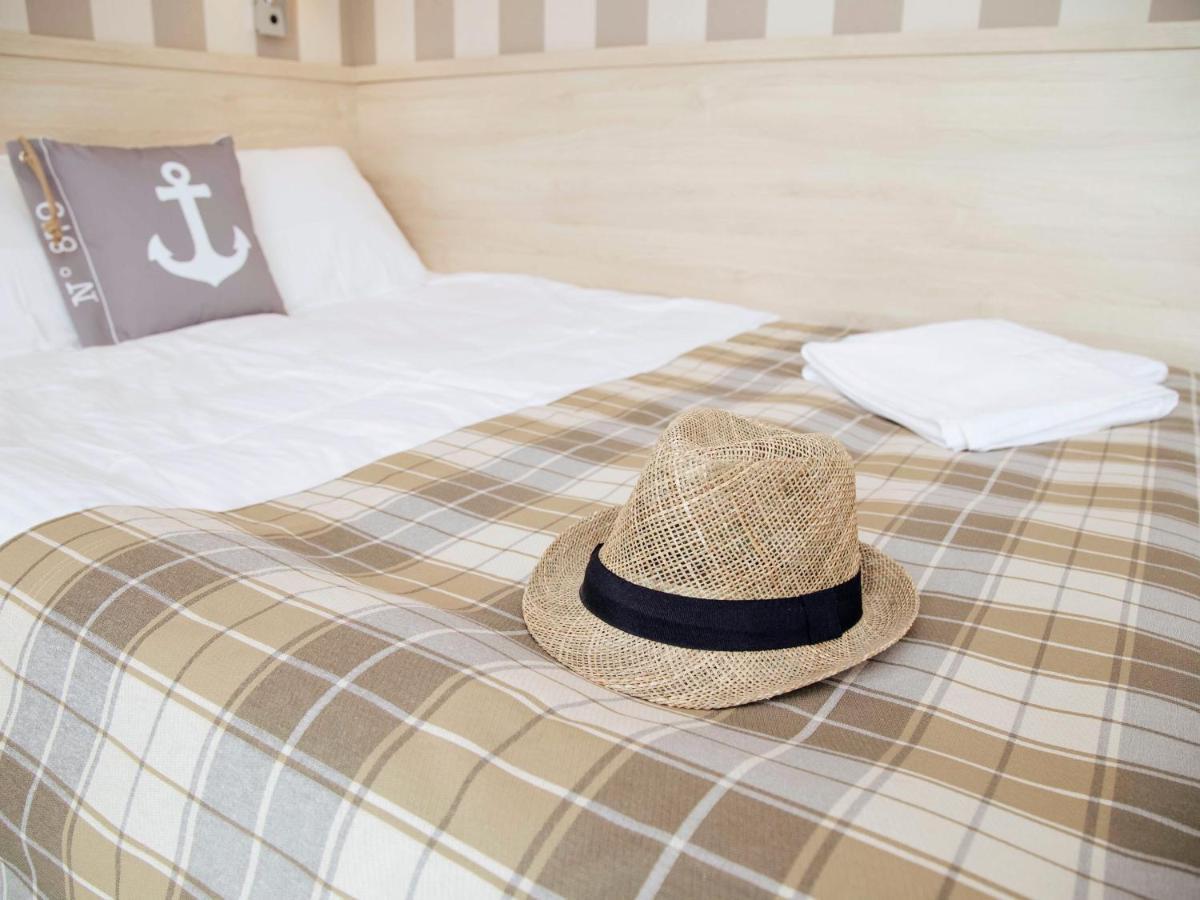 Porto Marina Hotel Криница Морска Екстериор снимка